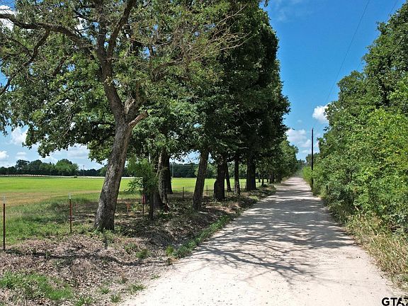 3rd image of 8 Vz County Road 3222