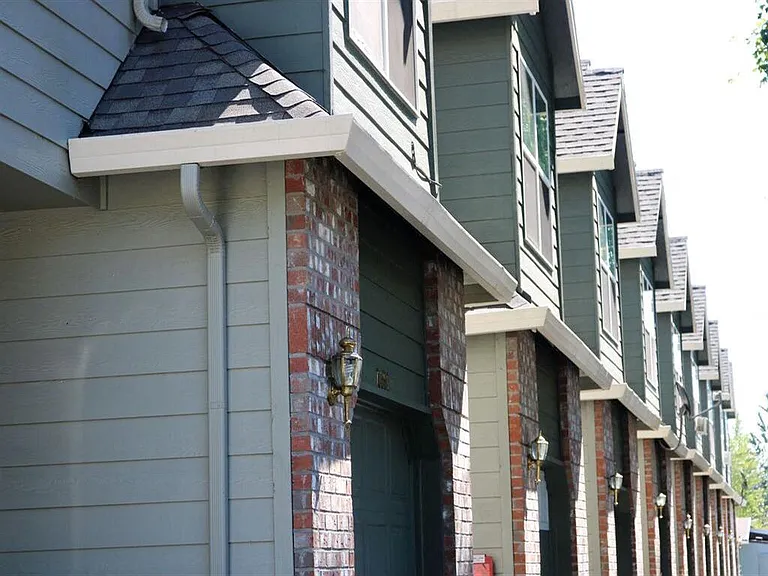Bryant Street Townhomes — Photo 26