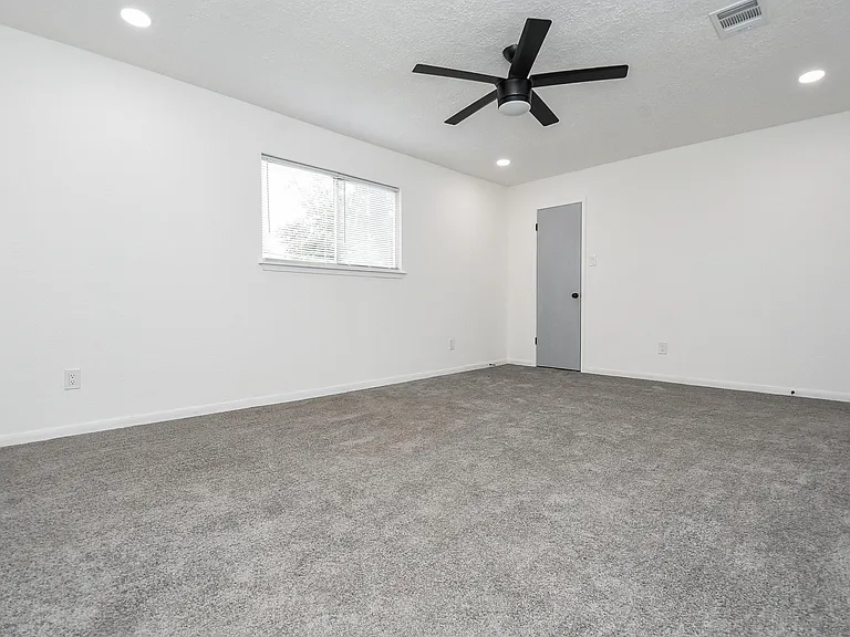 15814 Winding Moss Dr — Photo 24