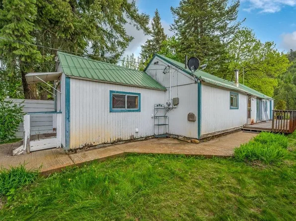 47 & 51 Davis Lake Ln, Usk, WA 99180