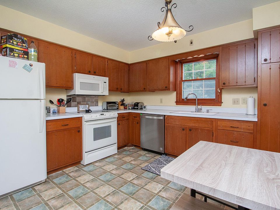 1st image of 2610 Walnut St #2610