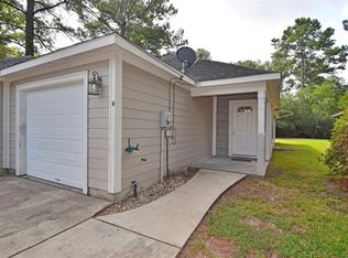 629 Carrell Rd #B, Tomball, TX 77375