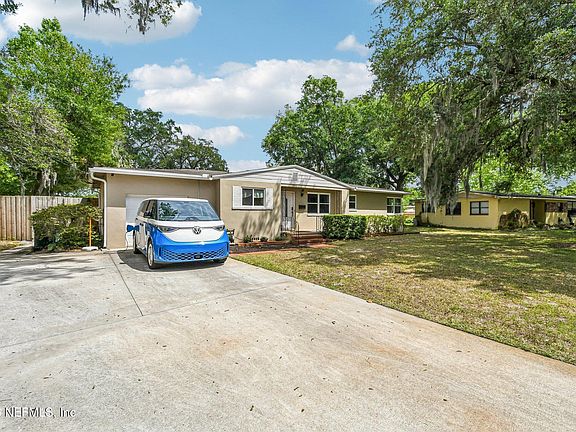2nd image of 3845 MIRUELO Circle S