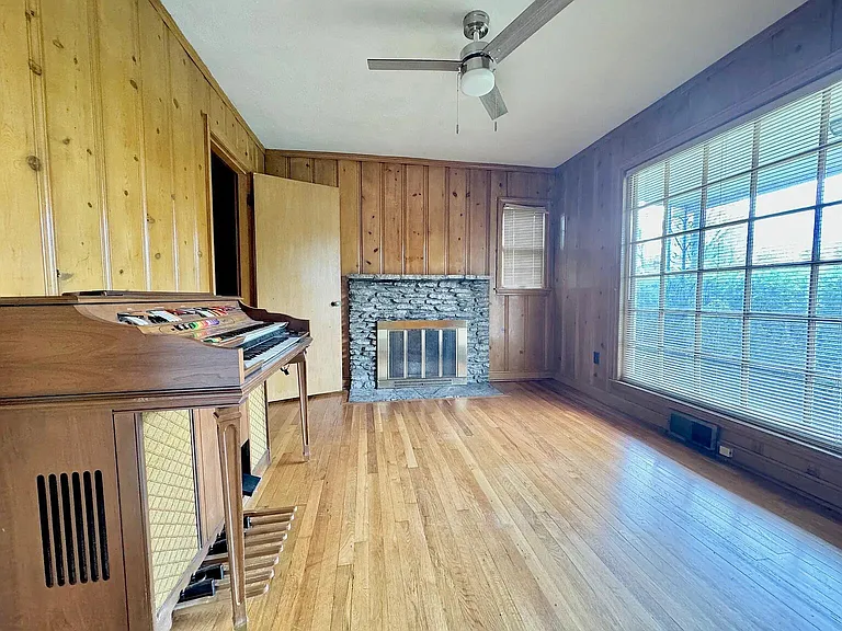 451 Bob O Link Dr — Photo 17