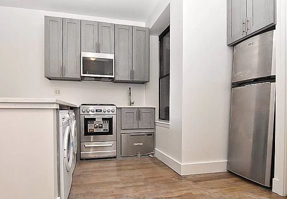 2nd image of 160 W 141st St APT 1B