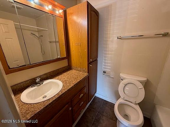 5th image of 1702 Stevens St APT B
