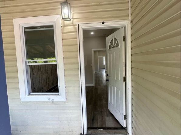 1016 Capouse Ave APT 3