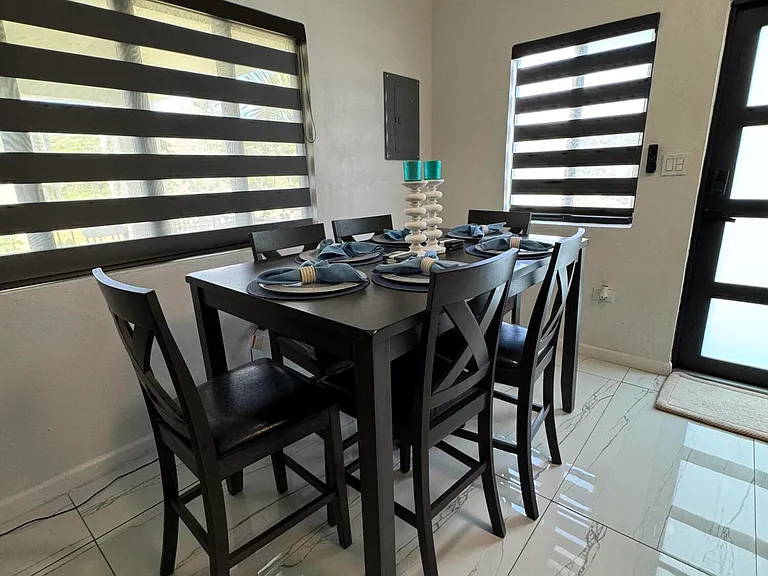 47-H-1 La Grande Princesse Cir — Photo 10