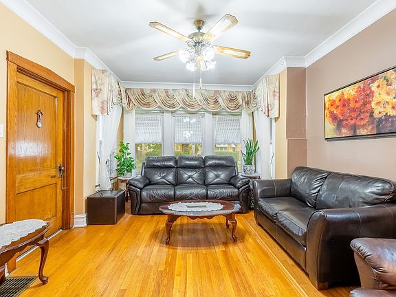 5th image of 2538 Oak Park Ave