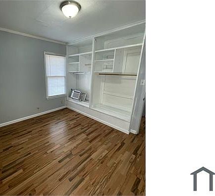 3rd image of 4817 Kendall Dr #A
