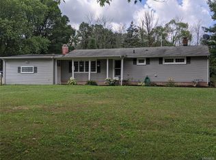 5756 Stone Rd, Lockport, NY 14094