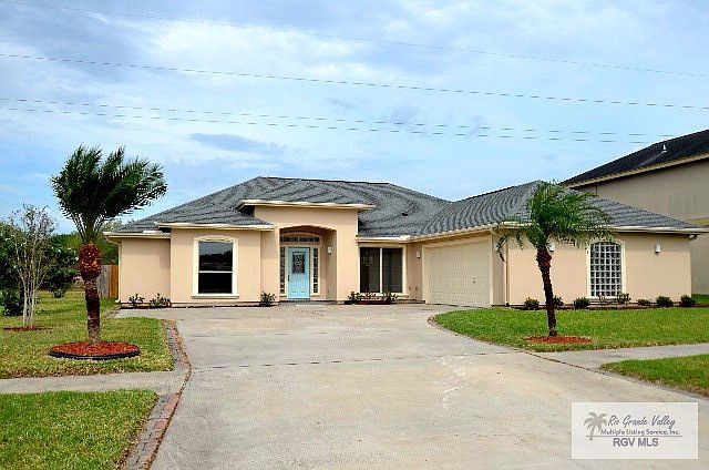 1st image of 114 W Valley Oak Cir