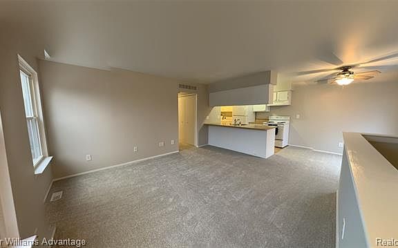 3rd image of 266 Neptune Dr #24