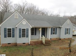 136 Chastain St, Pickens, SC 29671