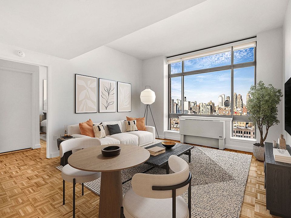1st image of 360 W 43rd St