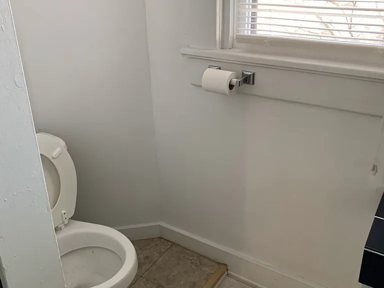 302B N Montgomery St — Photo 1