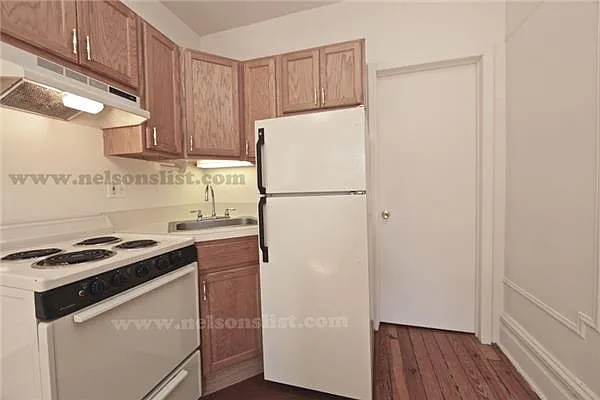 Rented by R New York | media 14