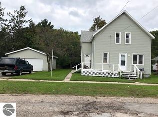 162 Quincy St, Manistee, MI 49660