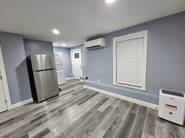 505 Salisbury St, Worcester, MA 01609