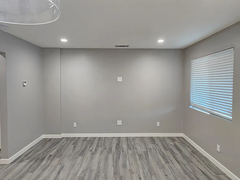 3901 H St #4 — Photo 11