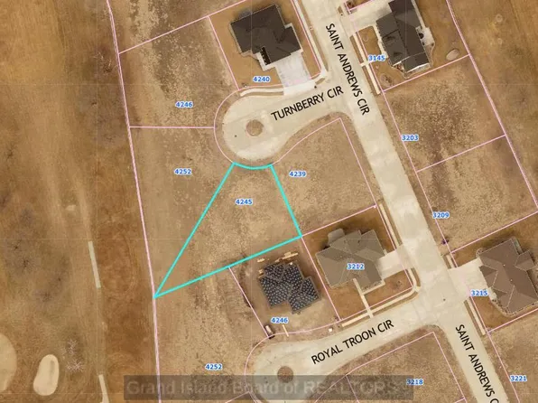 4245 Turn Berry Cir, Grand Island, NE 68803