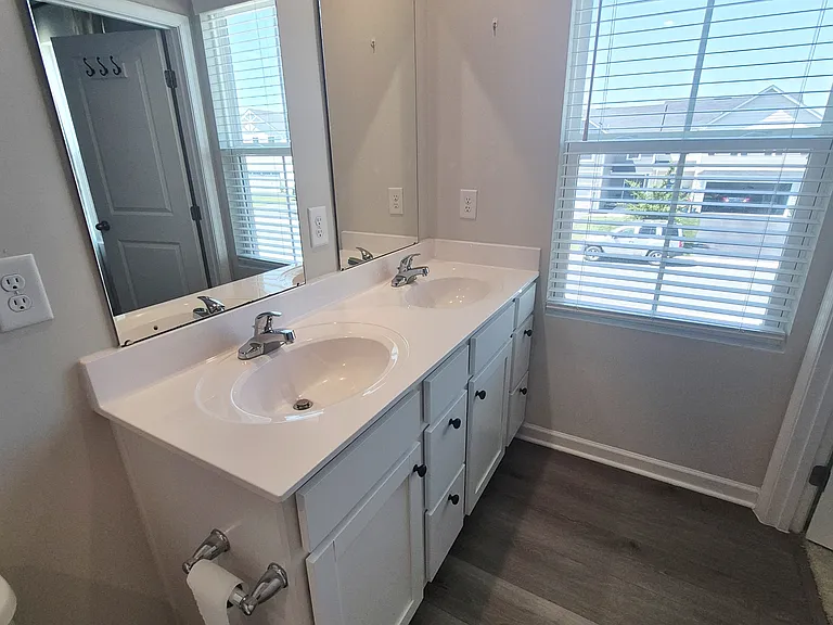 130 Robinia Rd — Photo 15