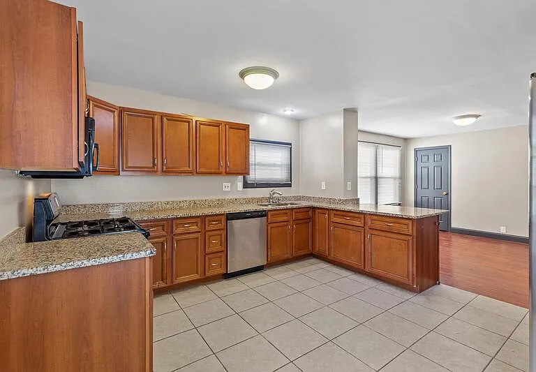 3627 Cambridge Ave — Photo 22