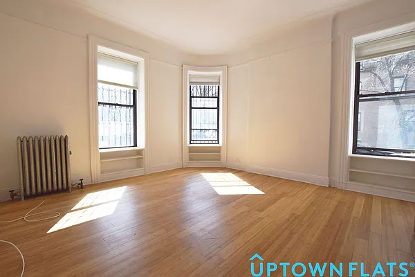 Rented by Uptown Flats LLC | media 3