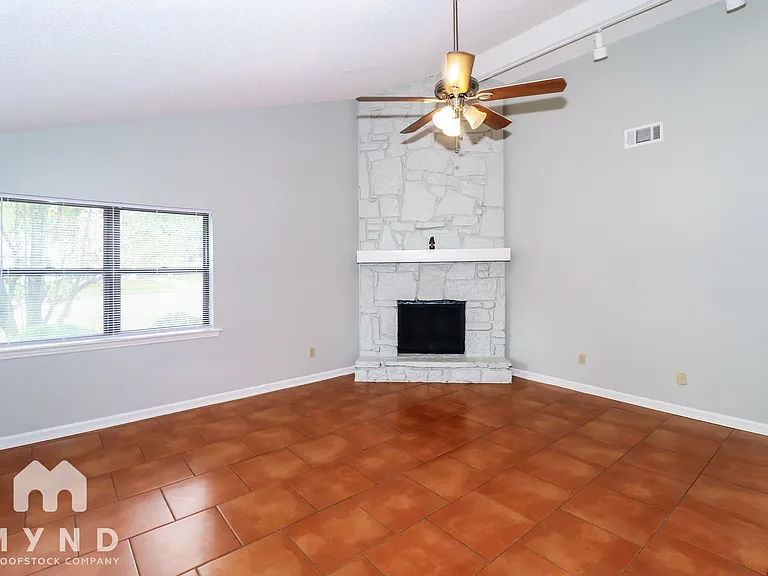 2696 Dromedary Dr — Photo 6