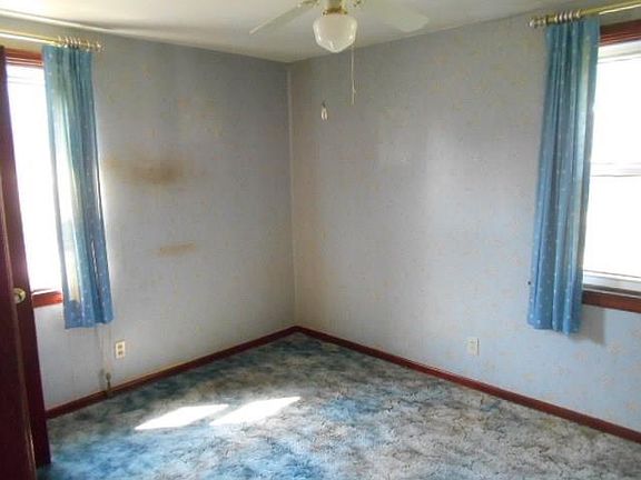5th image of 3004 Evanston Ave