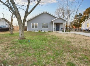 1494 Craig Dr, Clarksville, TN 37042