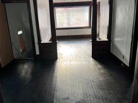 5332 Cadillac Ave, Detroit, MI