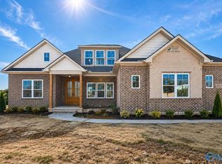 22137 Spyglass Ln, Athens, AL 35613