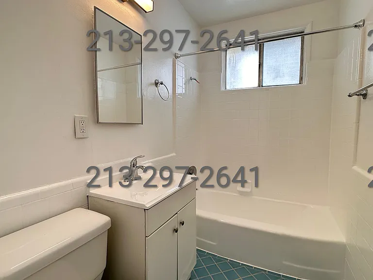 7015 Lanewood Ave #8 — Photo 10