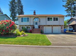 2702 211th Ave E, Lake Tapps, WA 98391