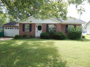1405 Waynesboro Ln, Knoxville, TN 37923