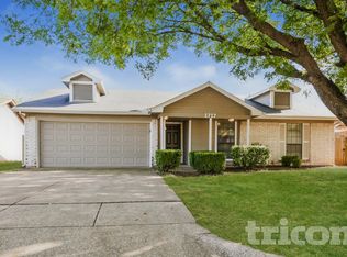 1717 Wurzburg Dr, Fort Worth, TX 76134