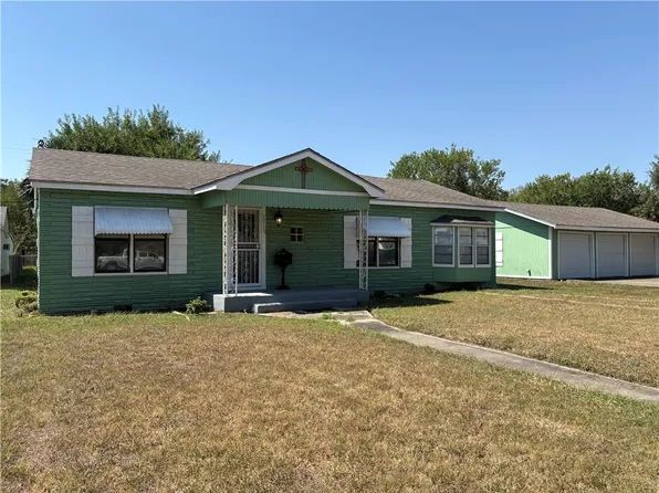1010 E Fulton St, Sinton, TX 78387