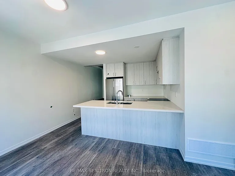 105 Matawin Ln — Photo 4