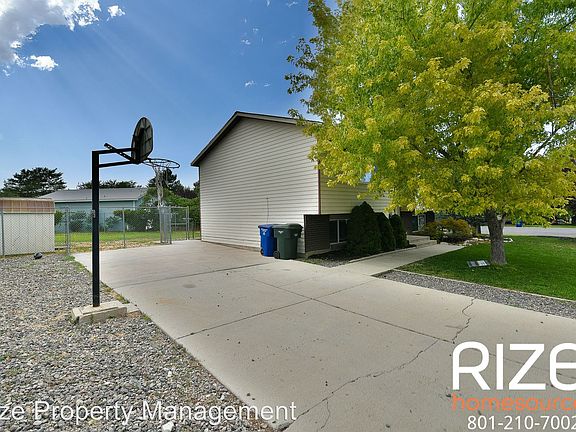 3rd image of 4178 S Holder Dr