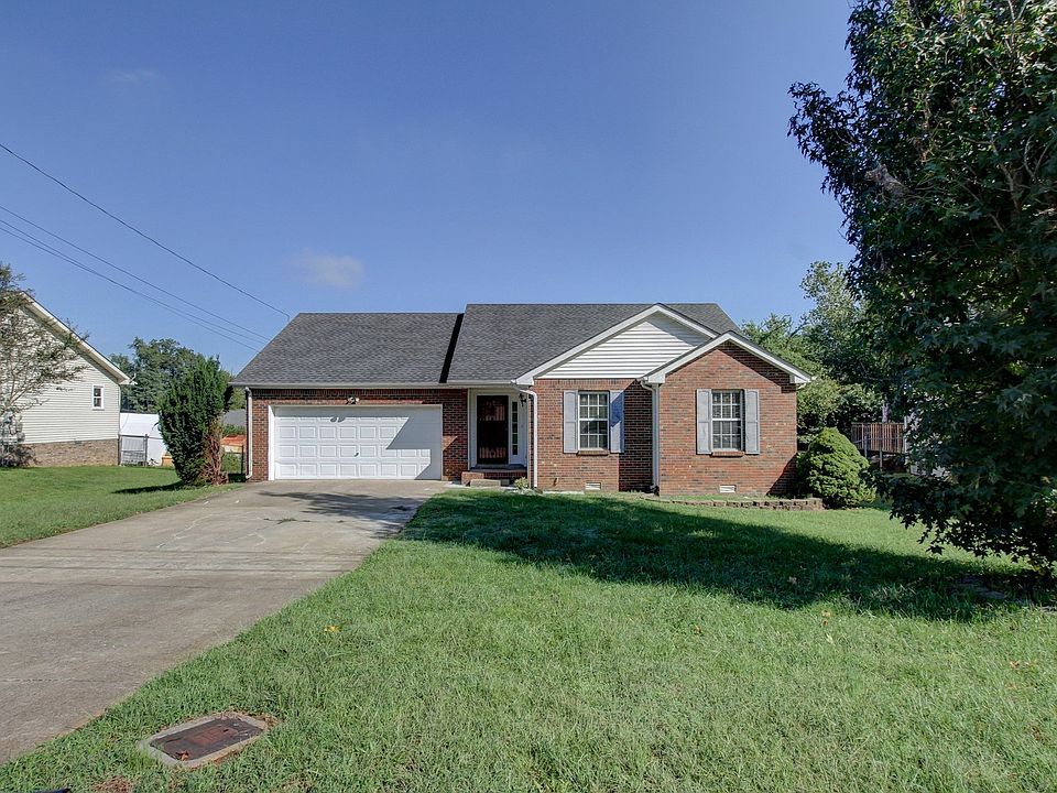 1st image of 245 Moncrest Dr