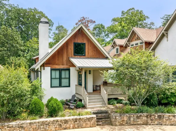 11 Rantis Ln, Black Mountain, NC 28711