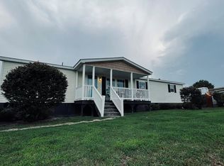 1041 Abercrombie Rd, Honea Path, SC 29654