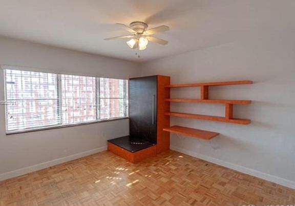 4th image of 7921 East Dr