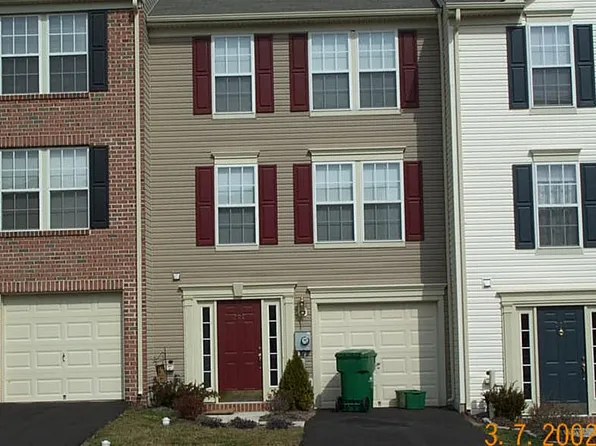 302 Joshua Ct, North Wales, PA 19454