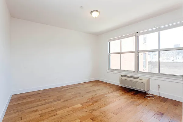 Rented by Bellmarc Realty | media 20