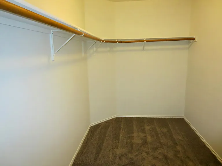2348 White Oak Dr — Photo 29