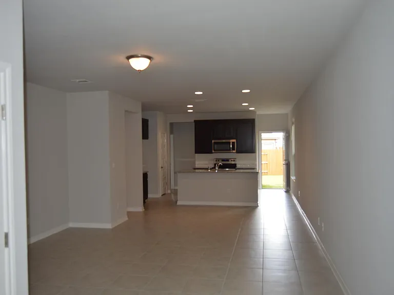 240 Syrah Ct — Photo 9