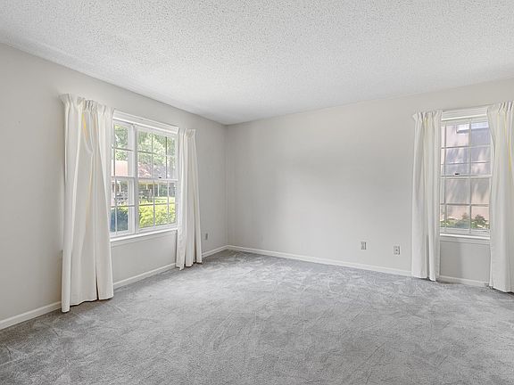 5th image of 2558 Honey Bee Ln