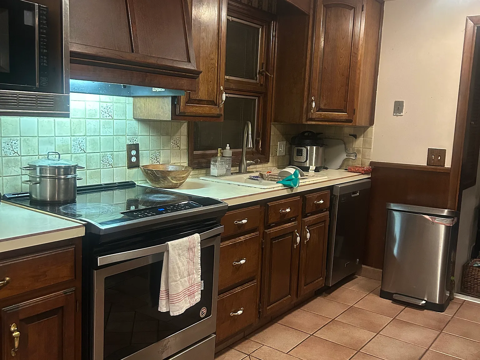 3 bed, 1324 sqft, $1,775 — Photo 4